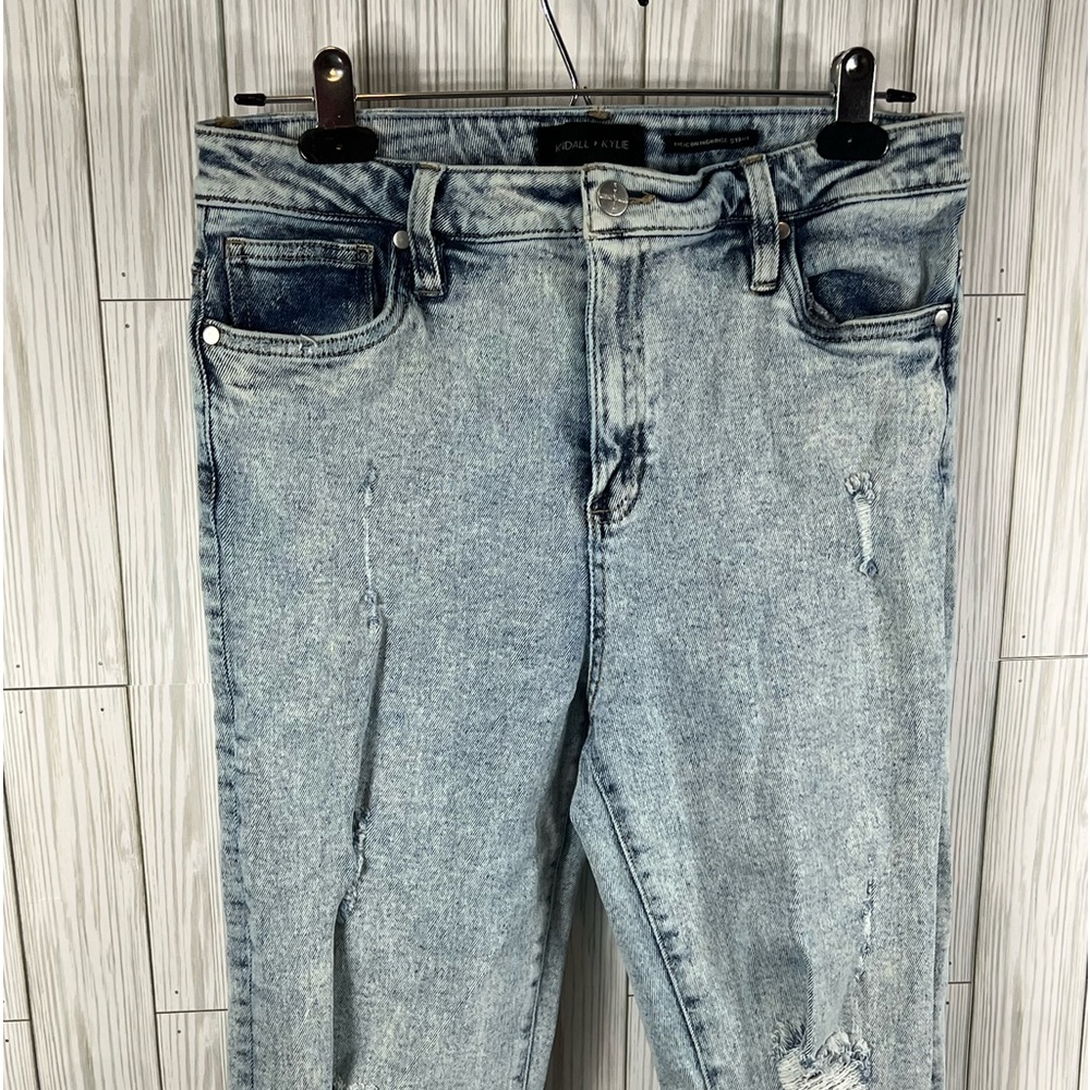 Kendall & Kylie Icon High Rise Straight Jean - Picture 3 of 11